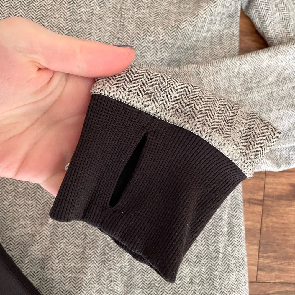 🖤 Lululemon Jacket 🖤 - Picture 6 of 8